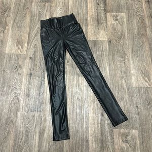 Akira Chicago Black Faux Leather Leggings, size Small